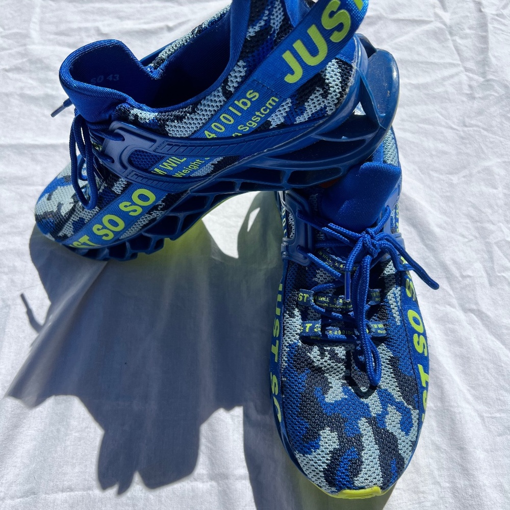 Just So athletic shoes size 10